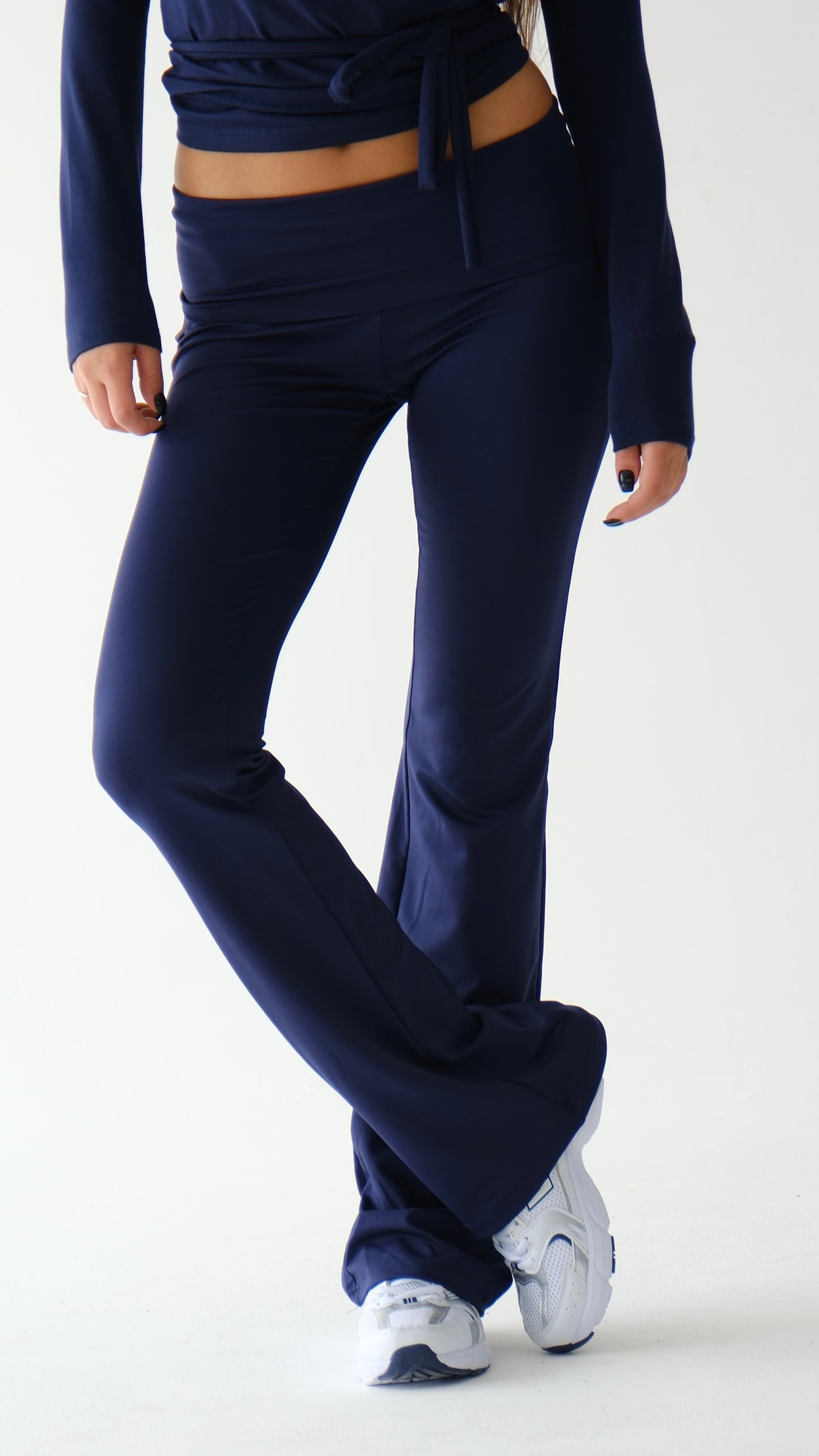 Navy blue low rise leggings