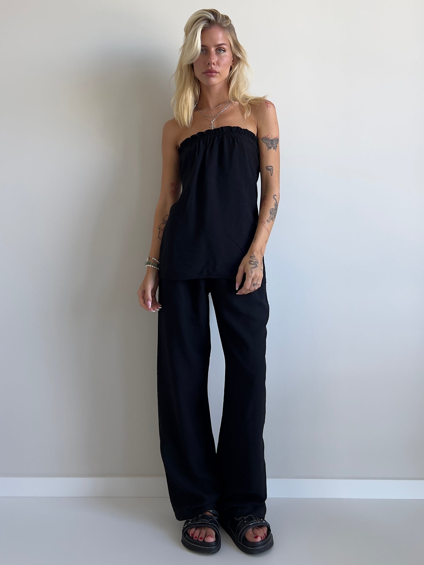 Black linen strapless tube top