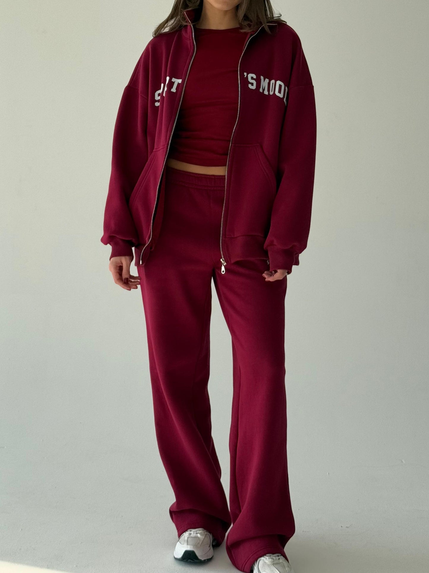 Burgundy warm zip-up hoodie
