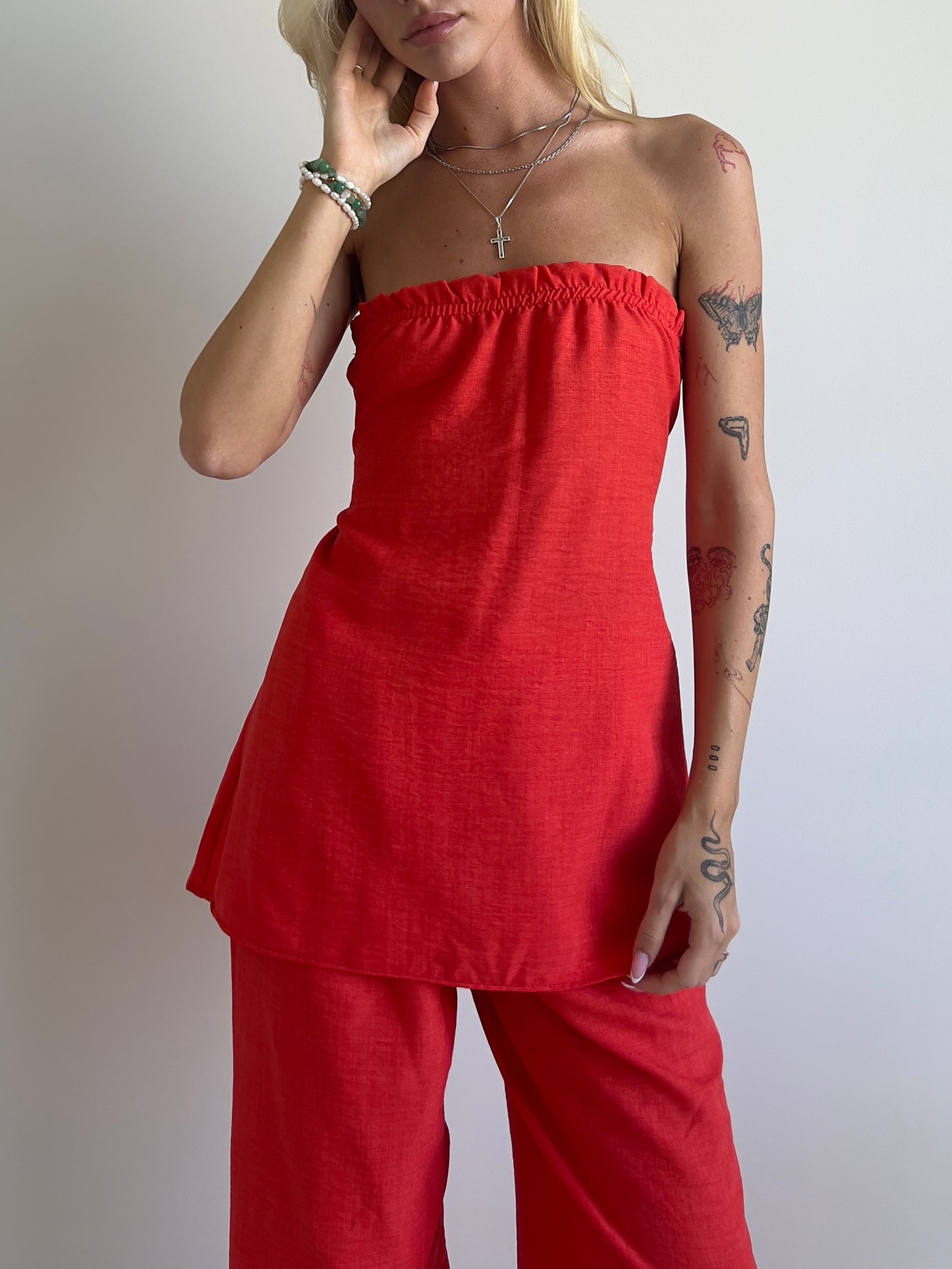 Red linen strapless tube top