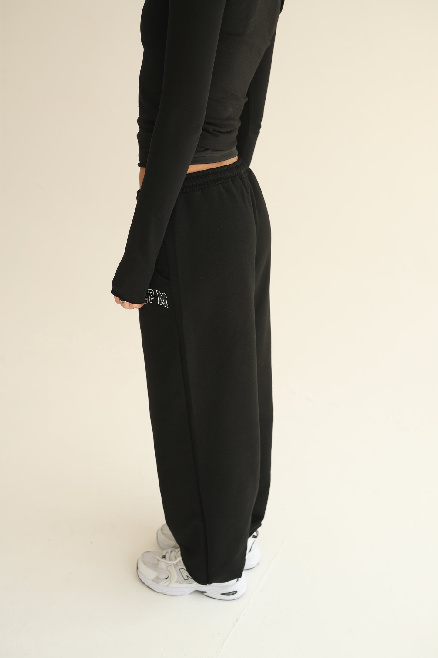 Black sweatshirts with rubber bottom