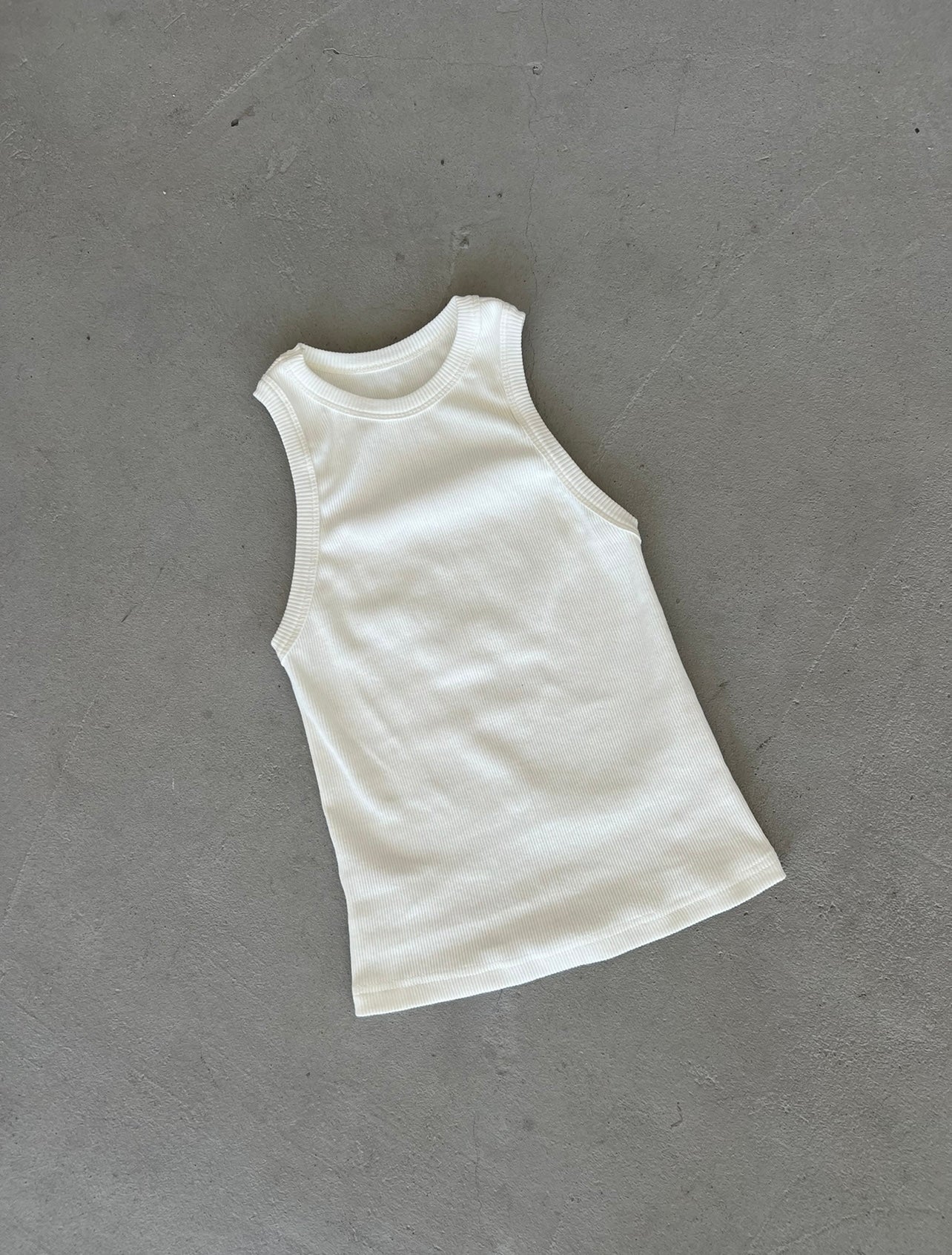 Milky tank top