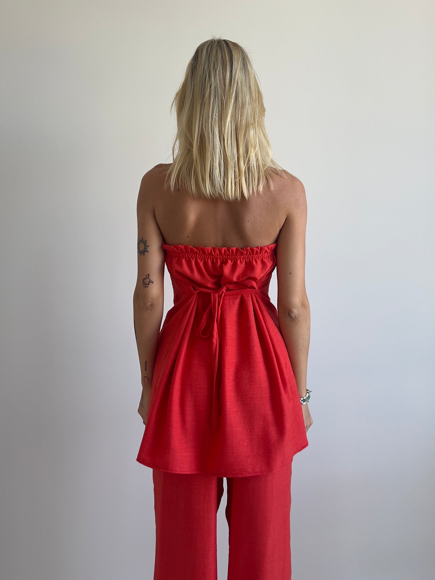 Red linen strapless tube top