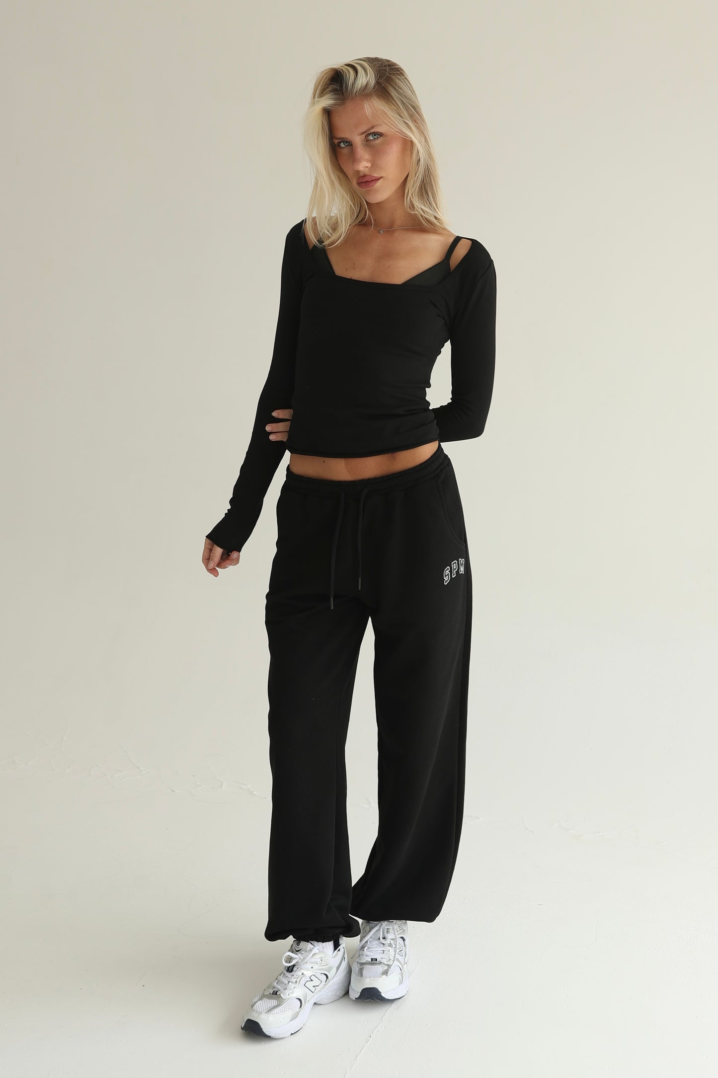 Black sweatshirts with rubber bottom