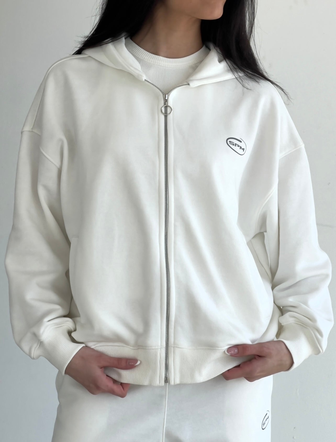 Milky oversize zip-up hoodie