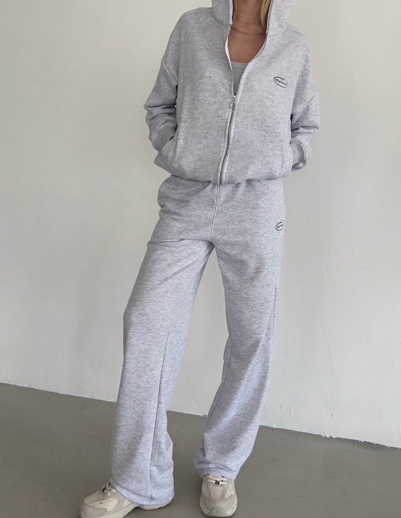 Light gray oversize zip-up hoodie