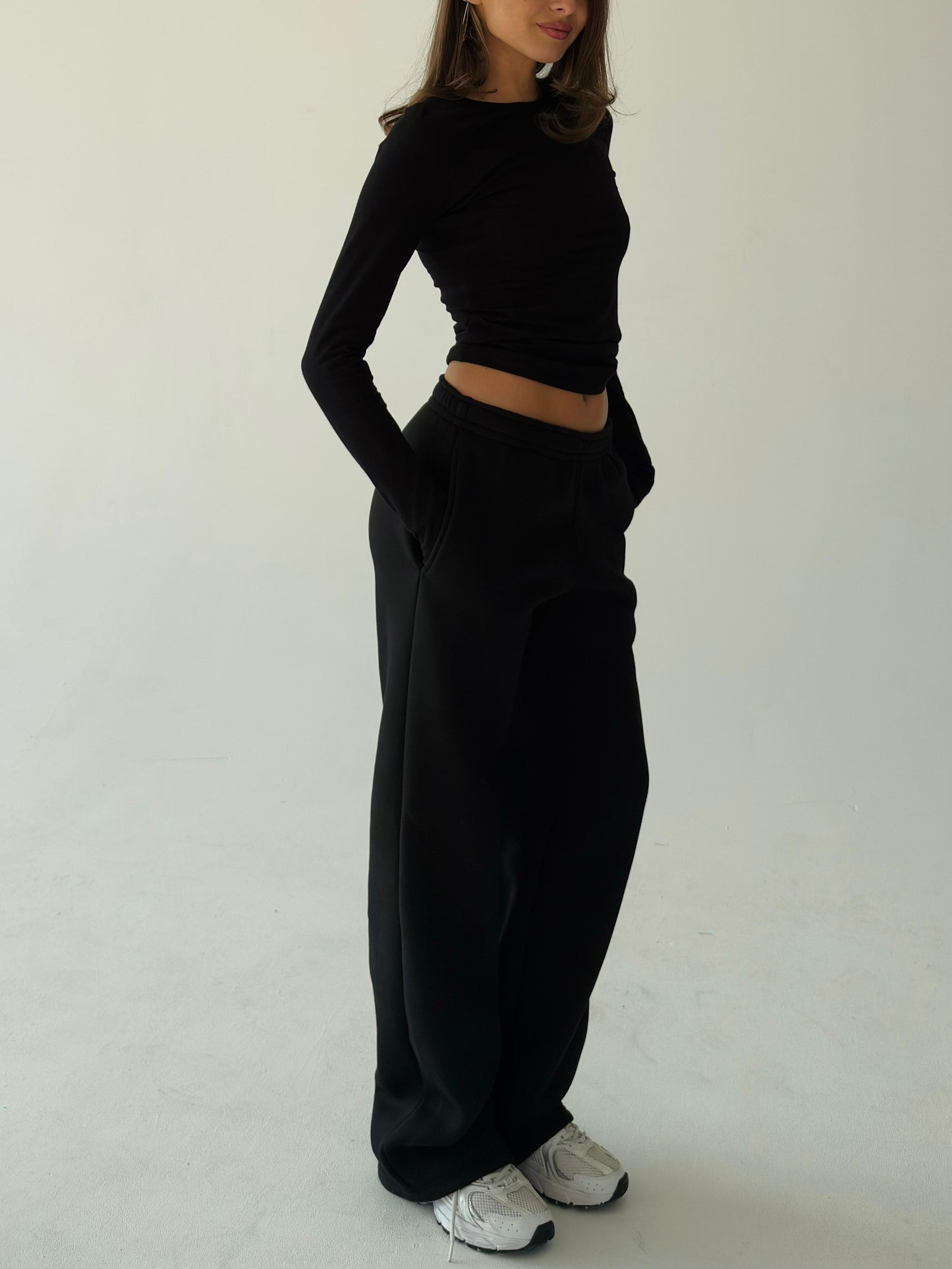 Black warm straight sweatpants