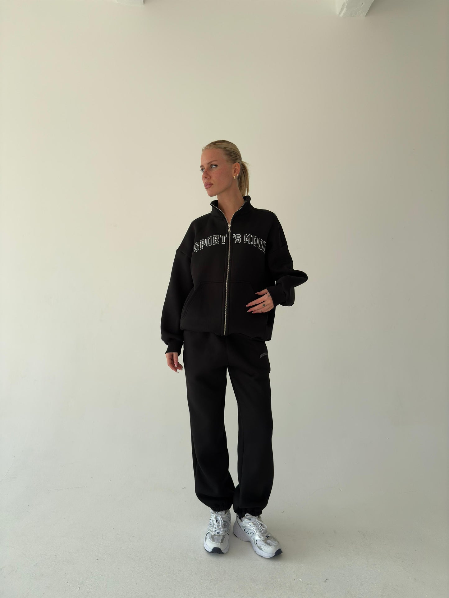 Black warm zip-up hoodie