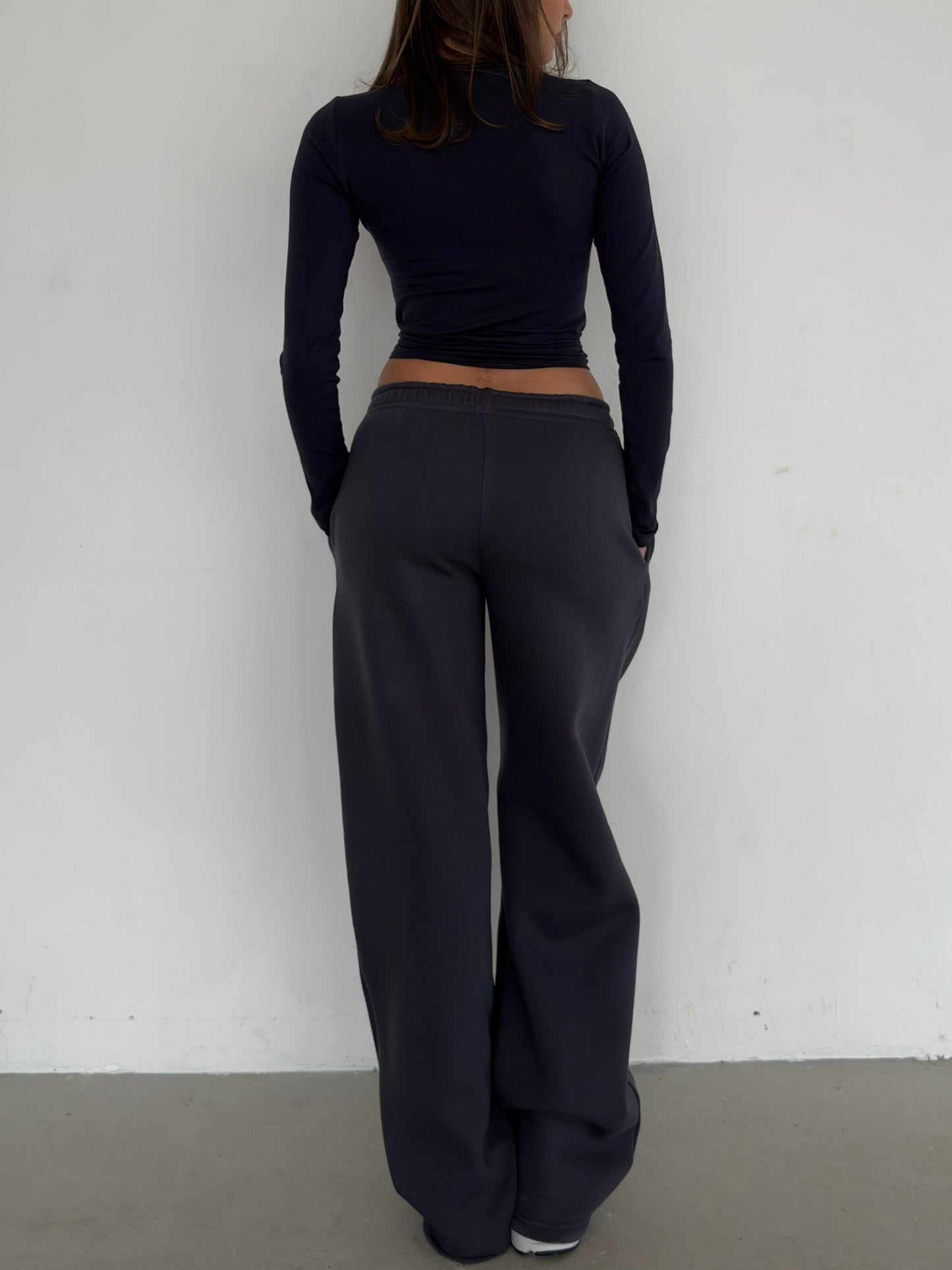 Dark gray basic top, long sleeve