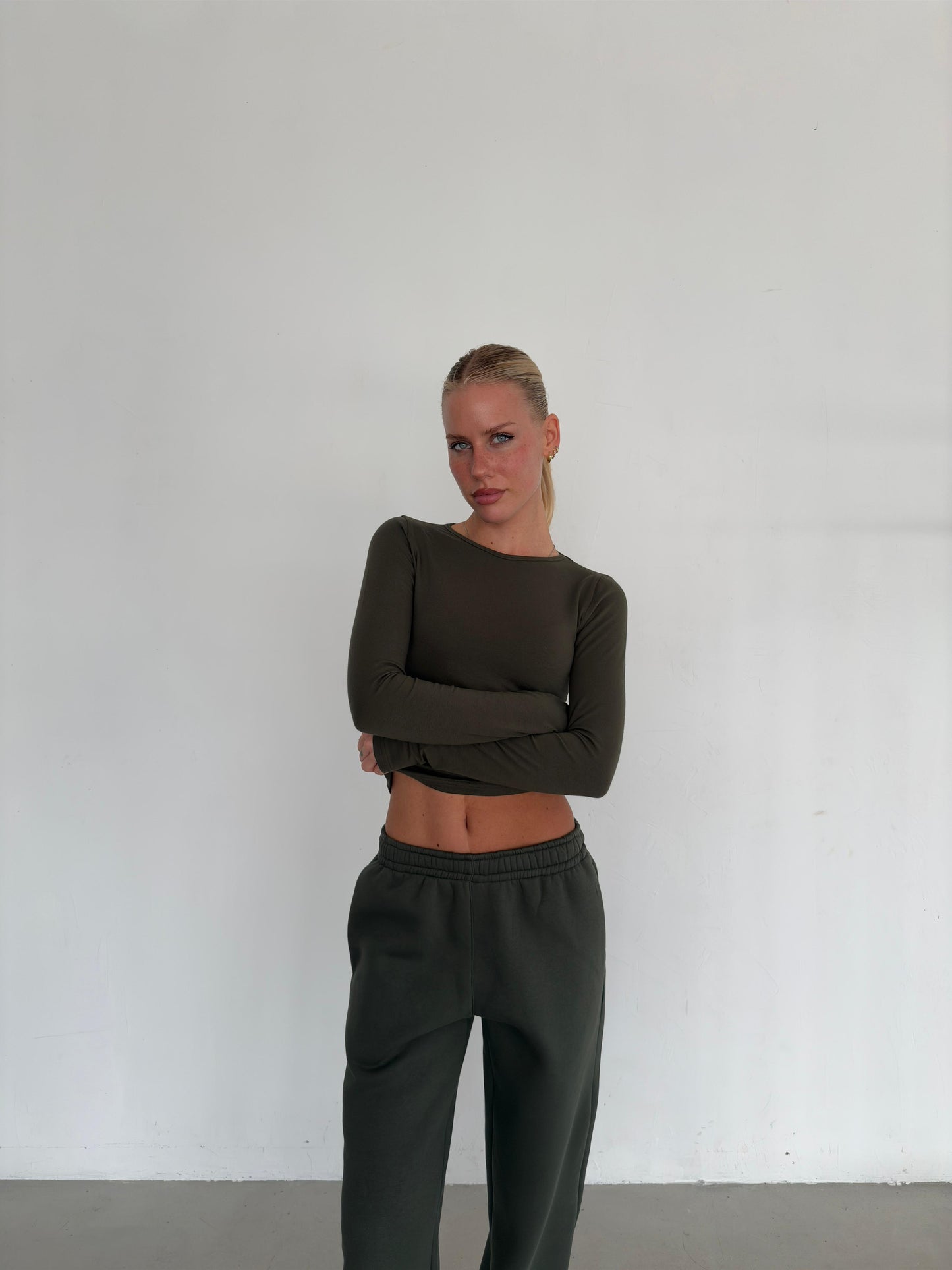 Khaki basic top, long sleeves