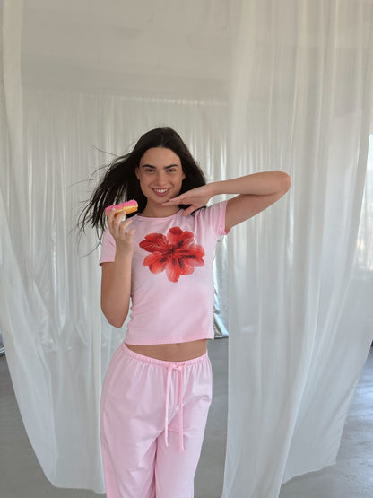 Baby pink top with res flower
