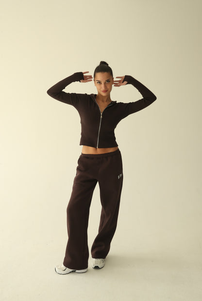 ყავისფერი ბამბის ჟაკეტი