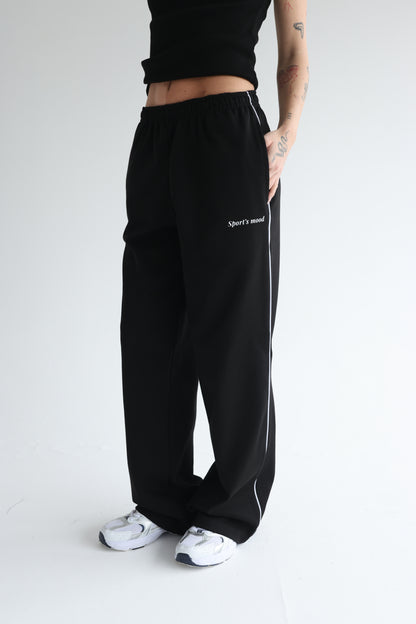 Black straight line sweatpants