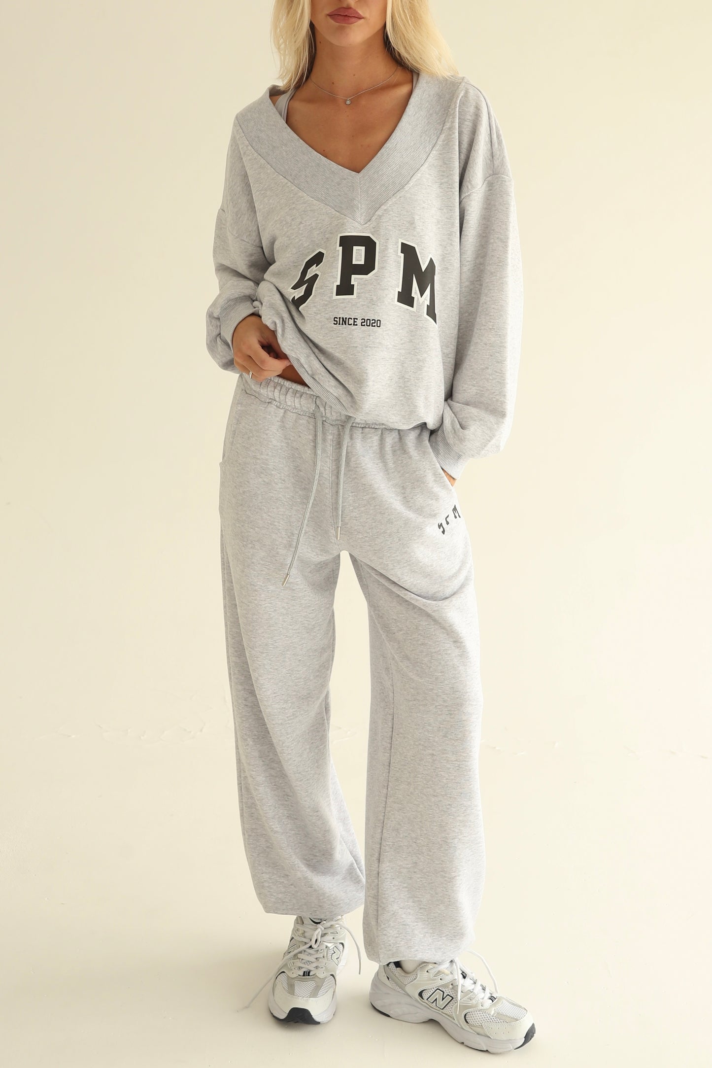 Melange gray V neck sweatshirt