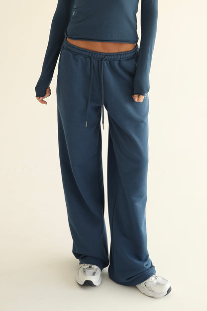Midnight blue straight sweatpants