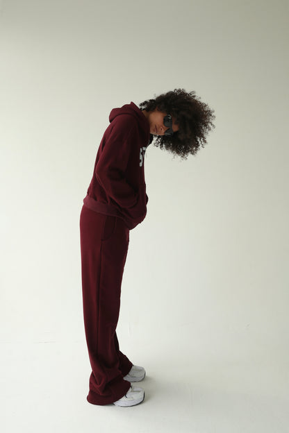 შინდისფერი სწორი სპორტული შარვალი