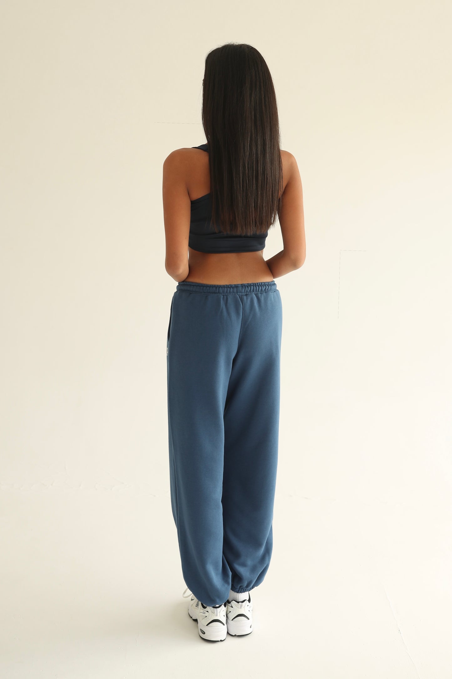 Midnight blue sweatpants with rubber bottom