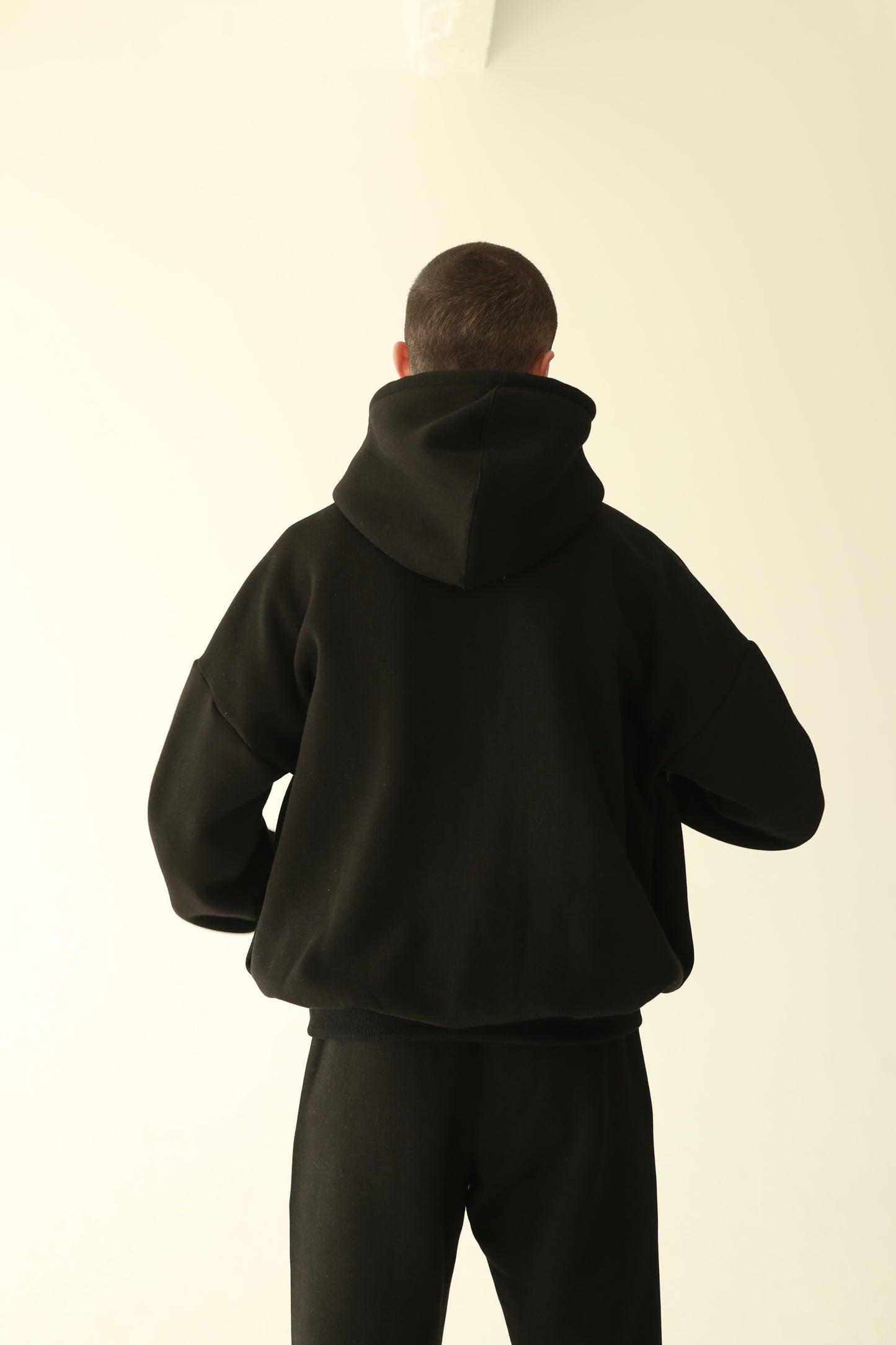 Men's Black warm oversize zip-up hoodie