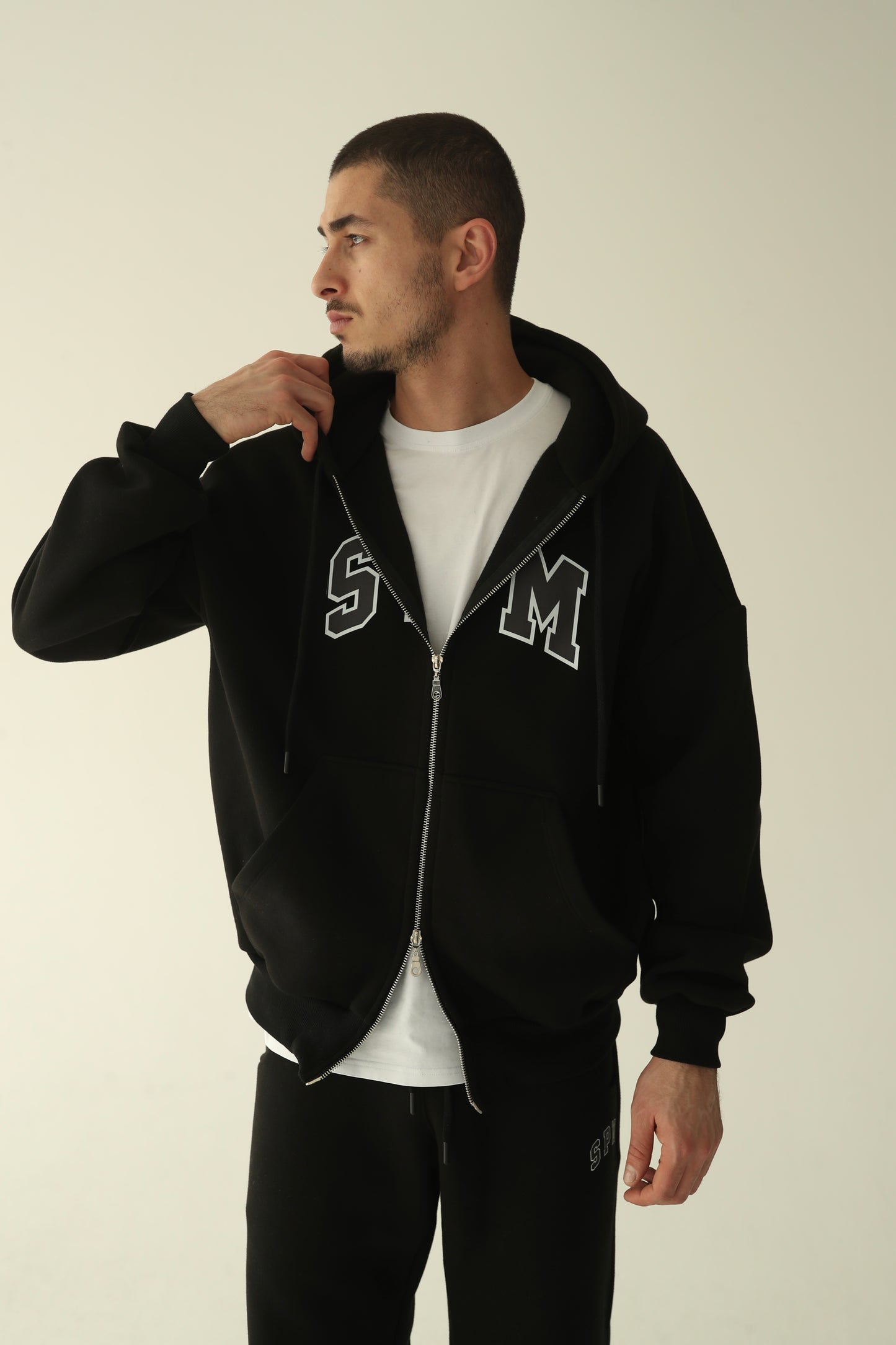 Men's Black warm oversize zip-up hoodie