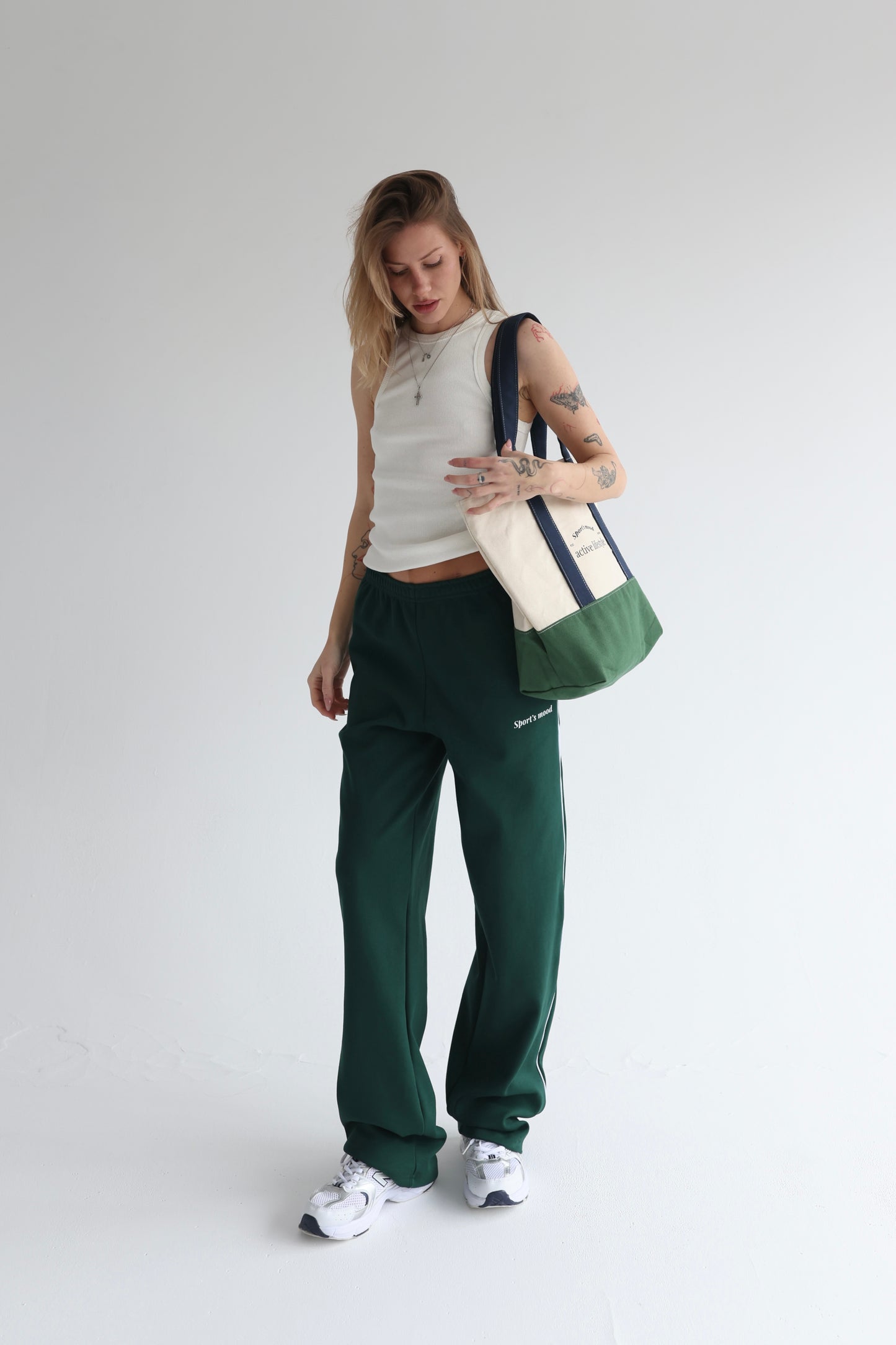 Forest green straight line sweatpants