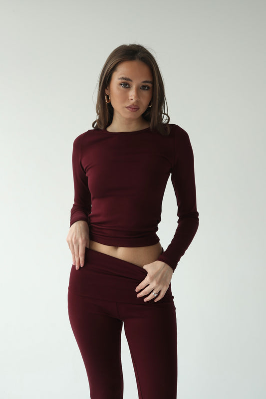 შინდისფერი გრძელმკლავიანი მაისური