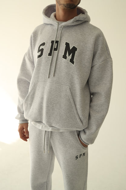 ნაცრისფერი დათბილული ჰუდი