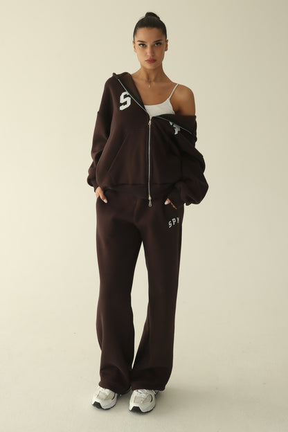 ყავისფერი დათბილული ჟაკეტი