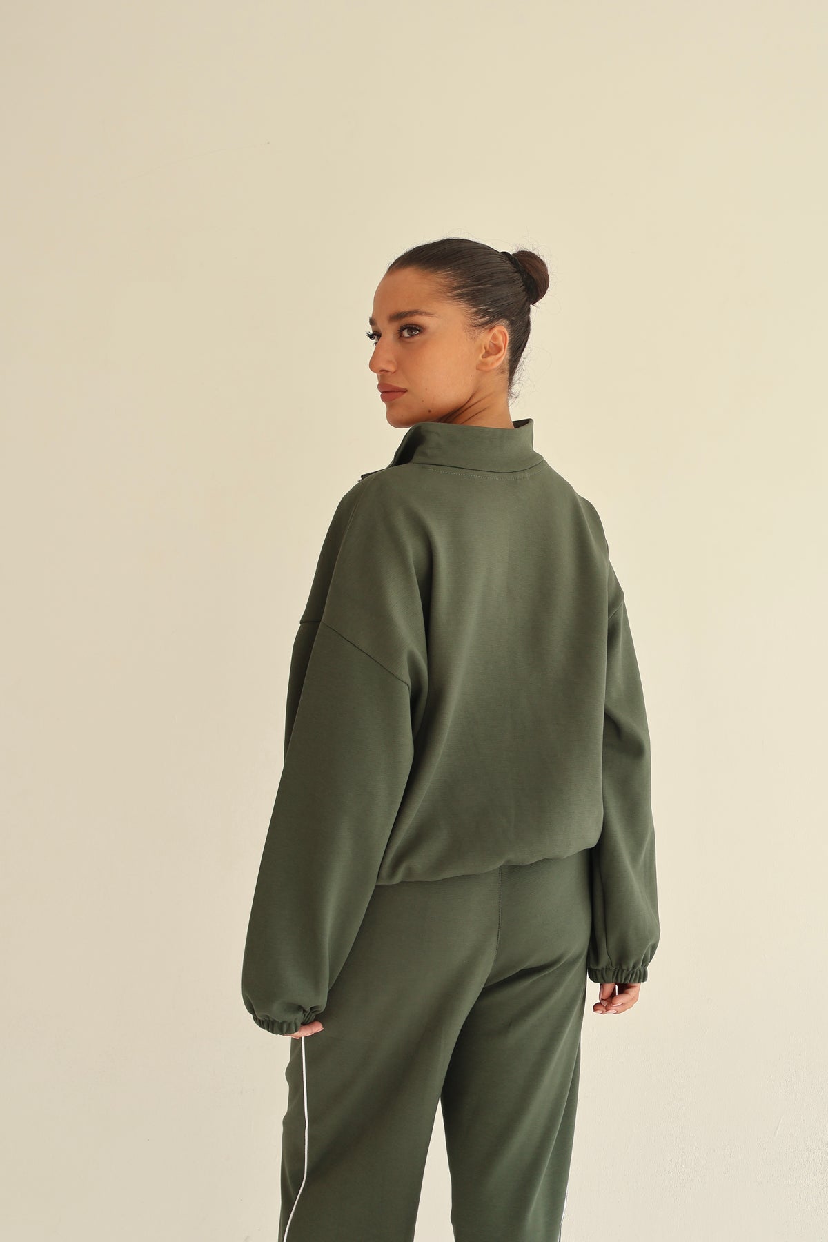 Khaki arc line track jacket