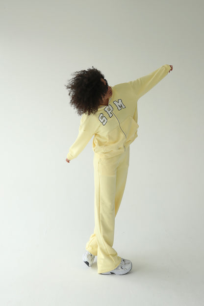 ლიმონისფერი ოვერსაიზ ჟაკეტი