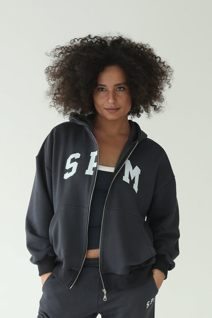 ნაცრისფერი ოვერსაიზ ჟაკეტი