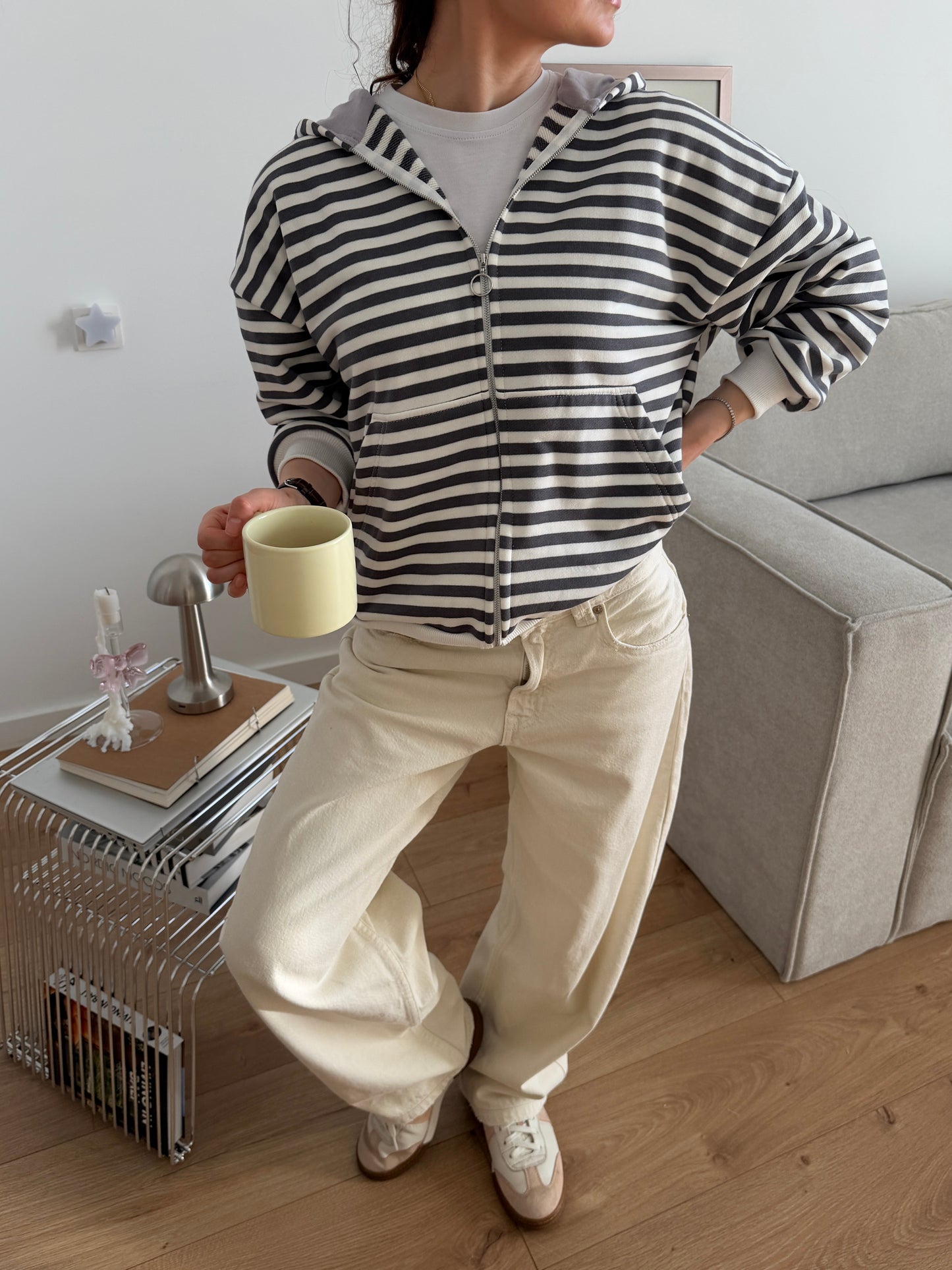 Striped oversize zip-up hoodie