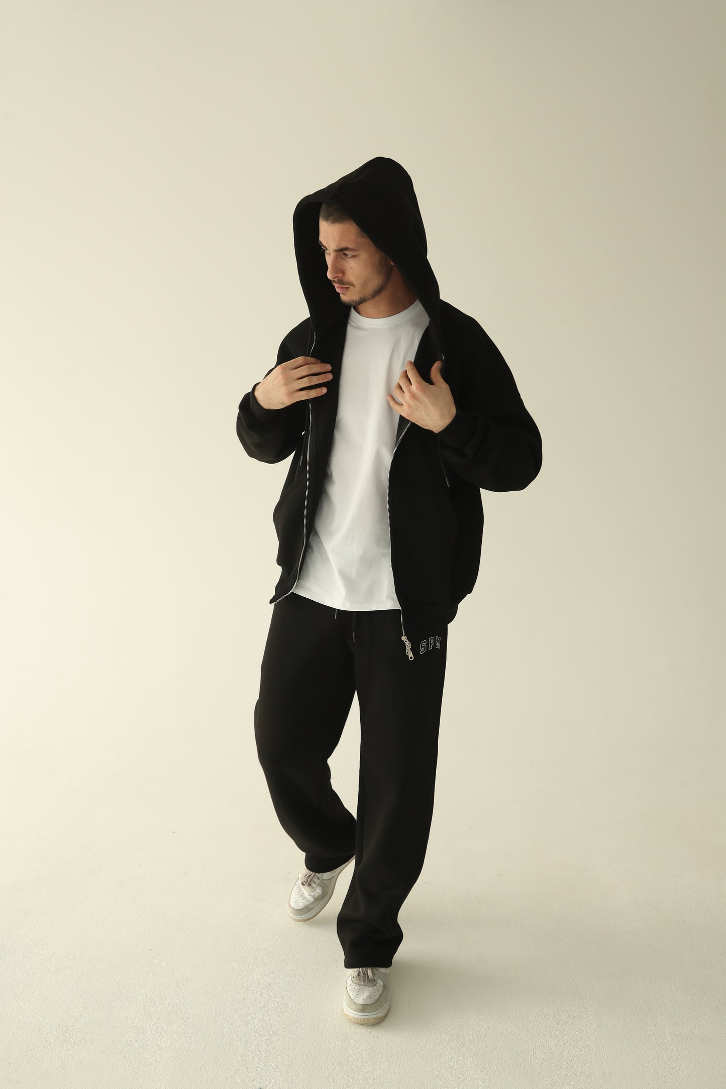 Men's Black warm oversize zip-up hoodie
