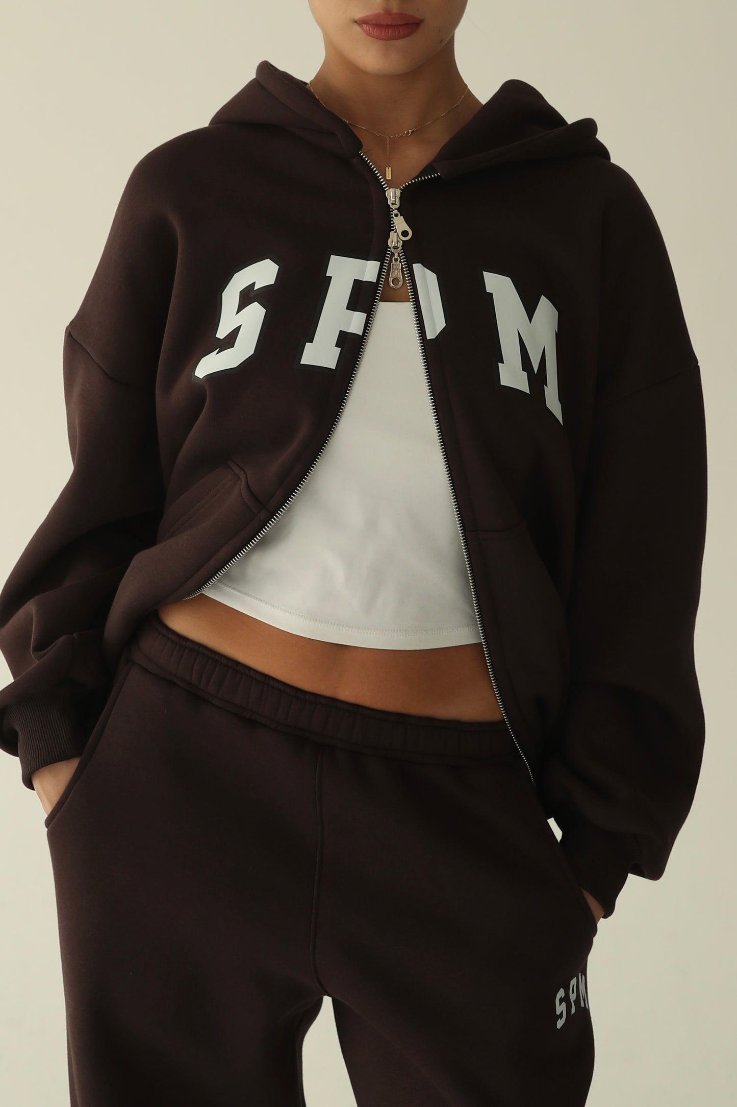 ყავისფერი დათბილული ჟაკეტი