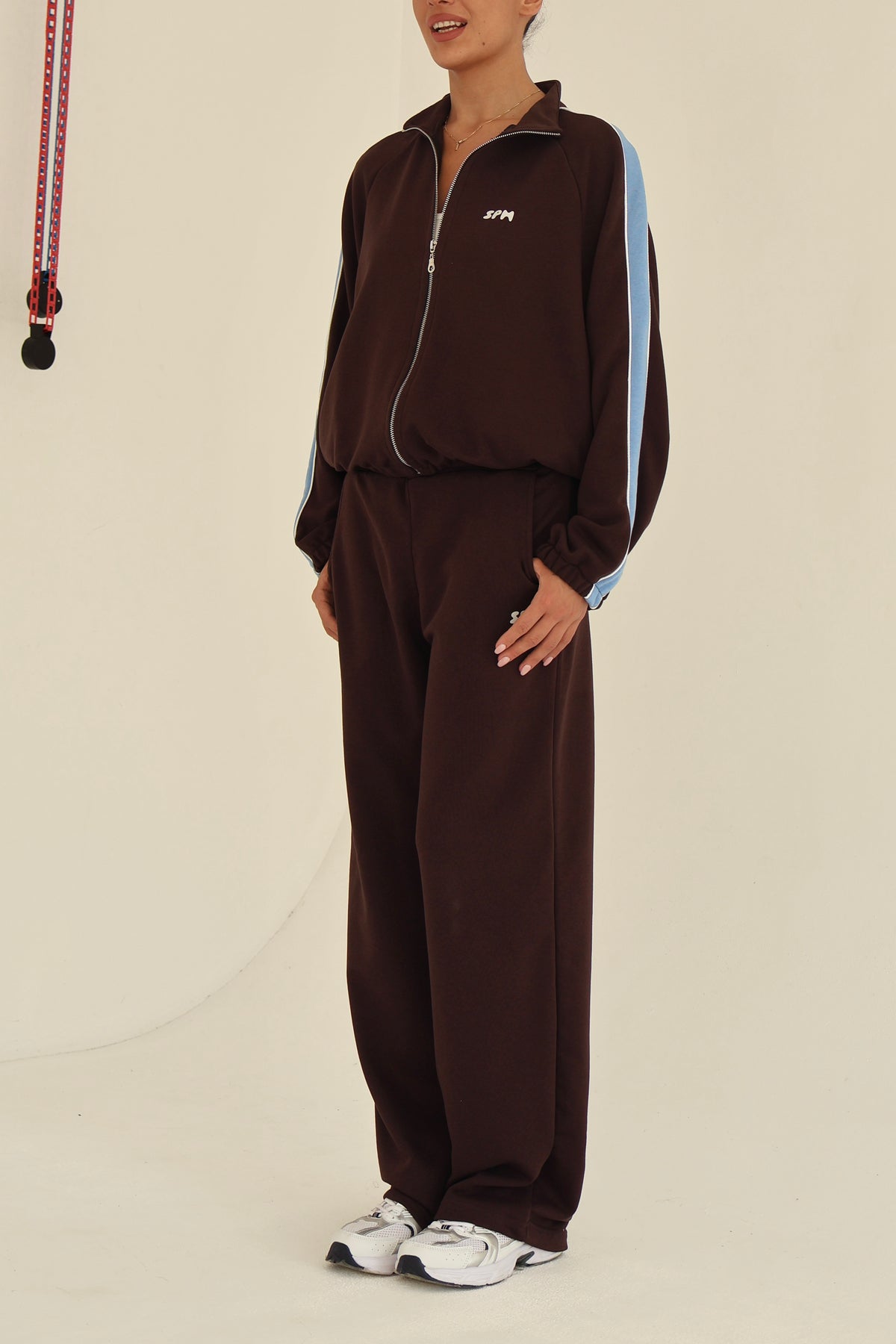 Dark brown straight sweatpants