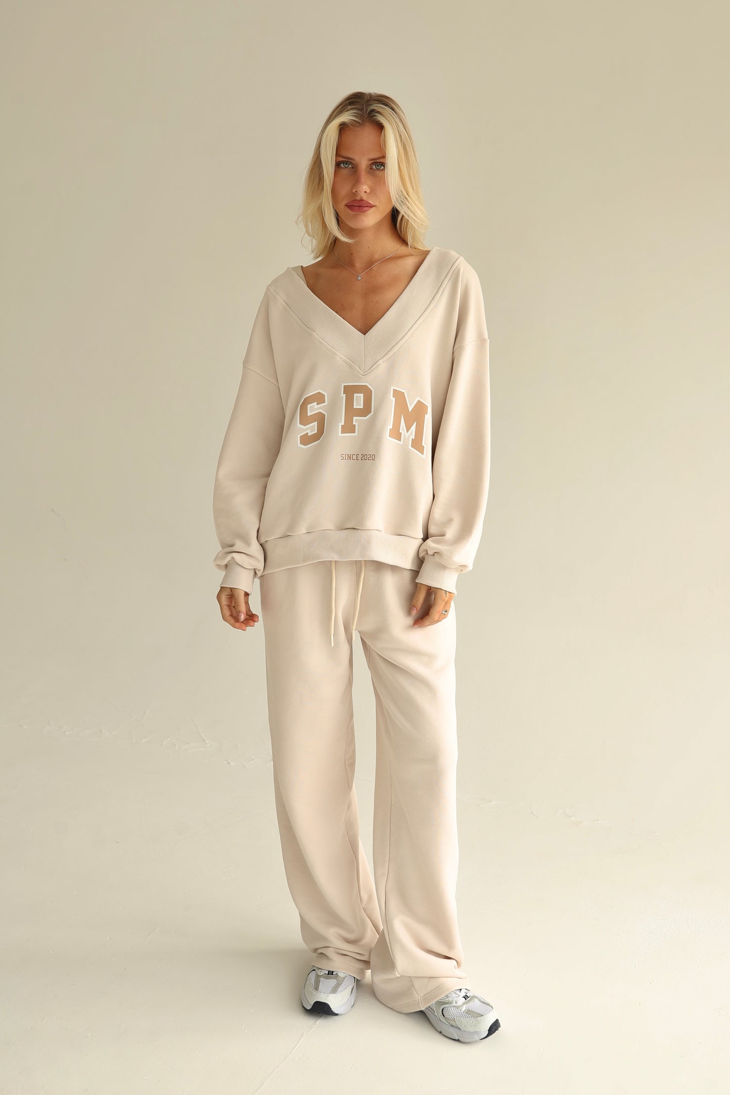 Vanilla cream V neck sweatshirt