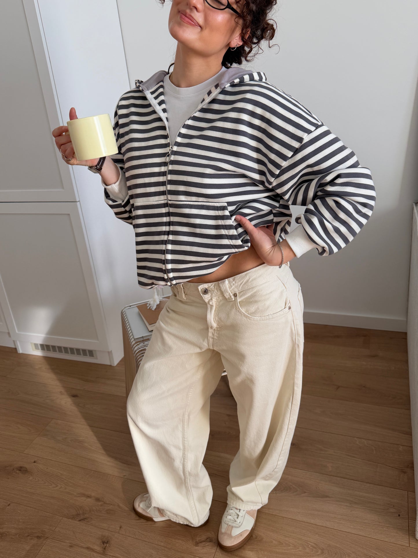 Striped oversize zip-up hoodie