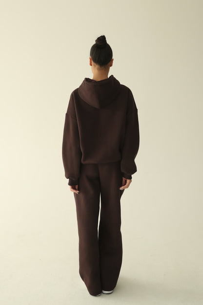 ყავისფერი დათბილული ჰუდი