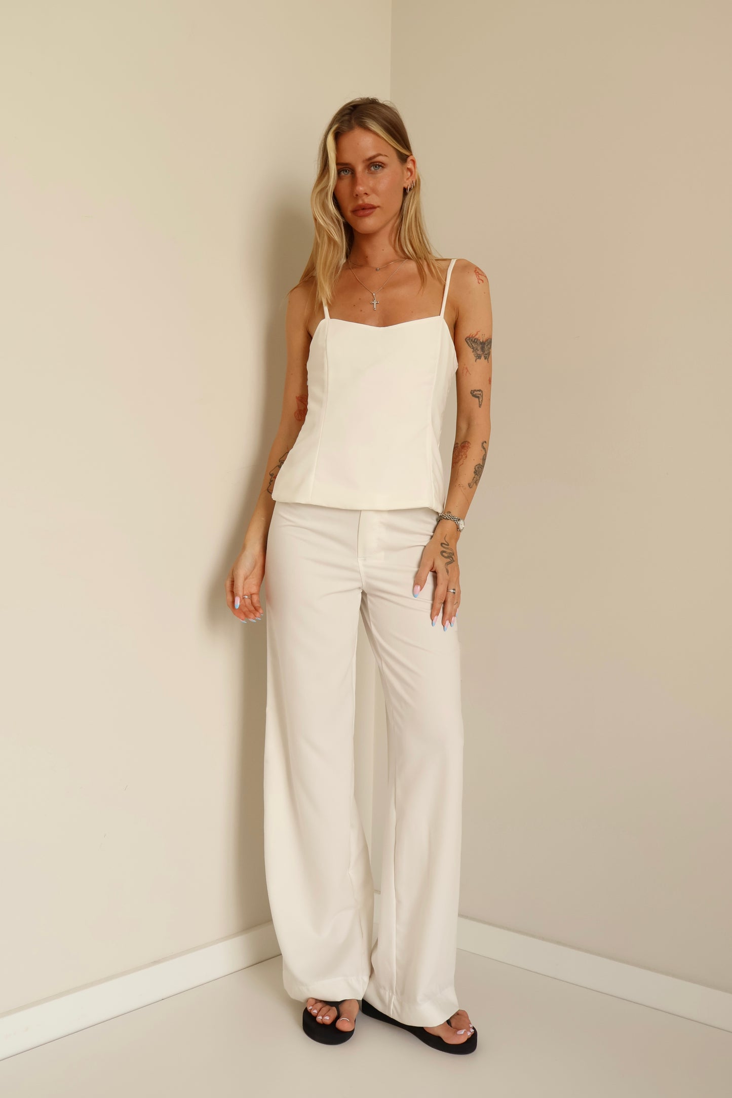 White relaxed Mid-Rise Trousers