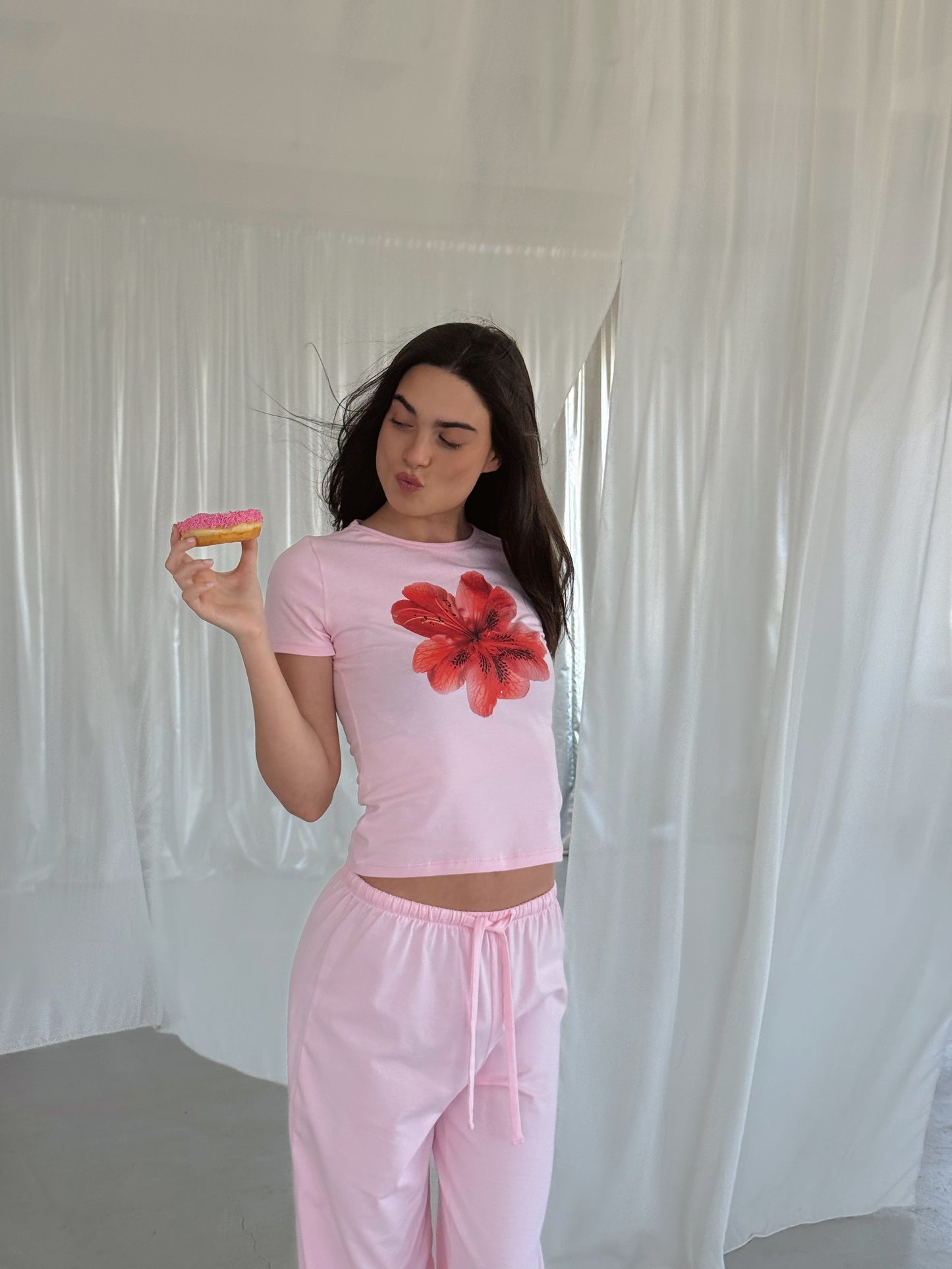 Baby pink top with res flower