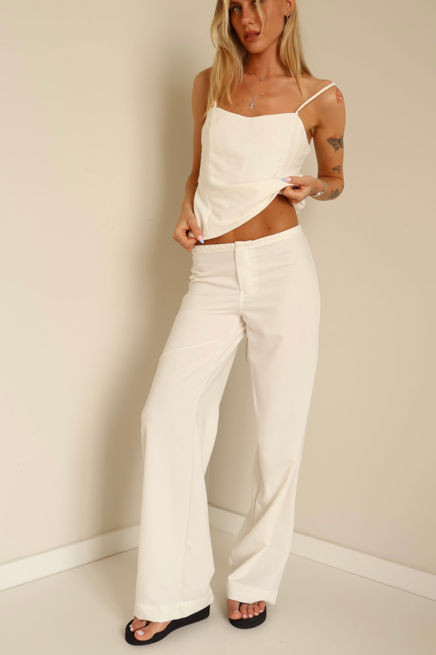 White relaxed Mid-Rise Trousers