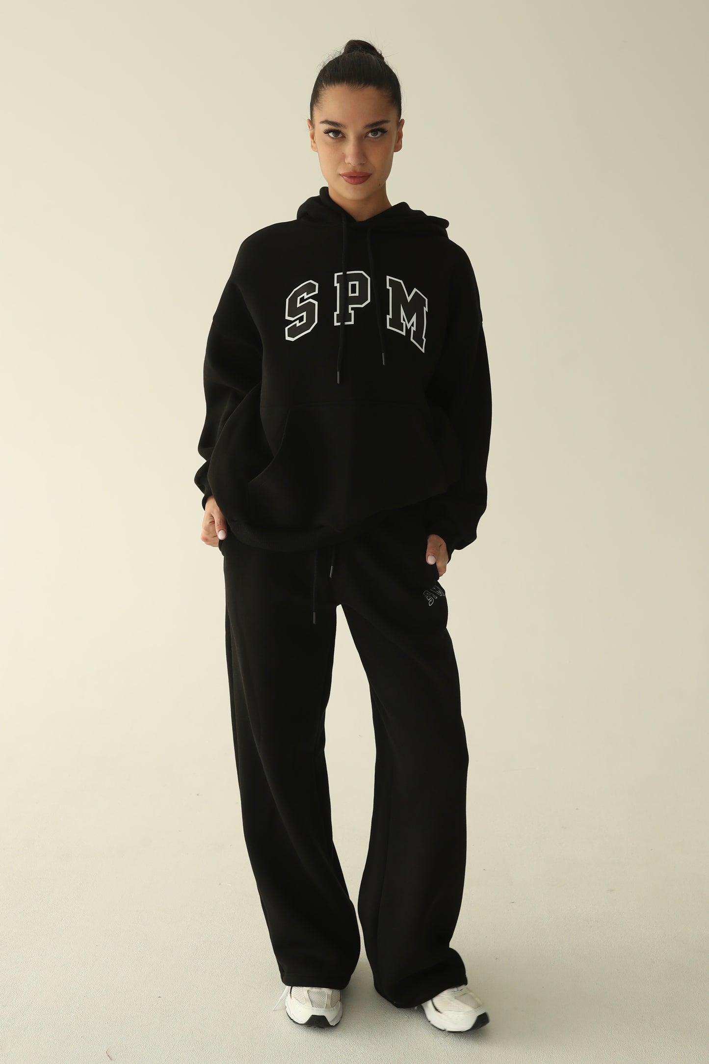 Black warm straight sweatpants