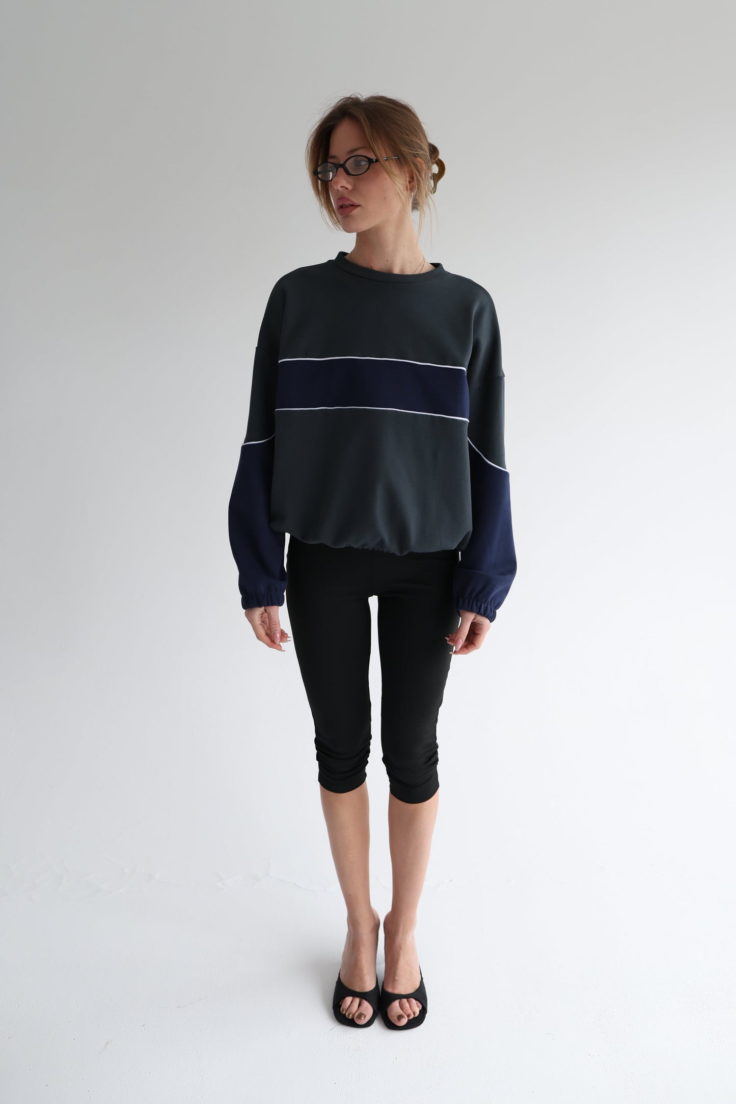 Graphite teal line sweatshirt