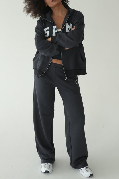 ნაცრისფერი სწორი სპორტული შარვალი