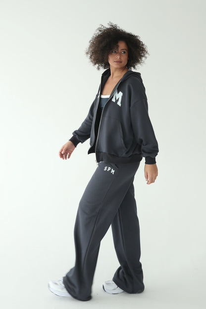 ნაცრისფერი სწორი სპორტული შარვალი