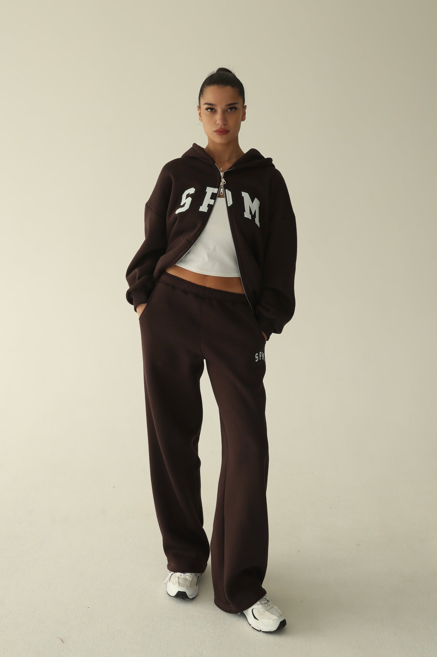 ყავისფერი დათბილული ჟაკეტი