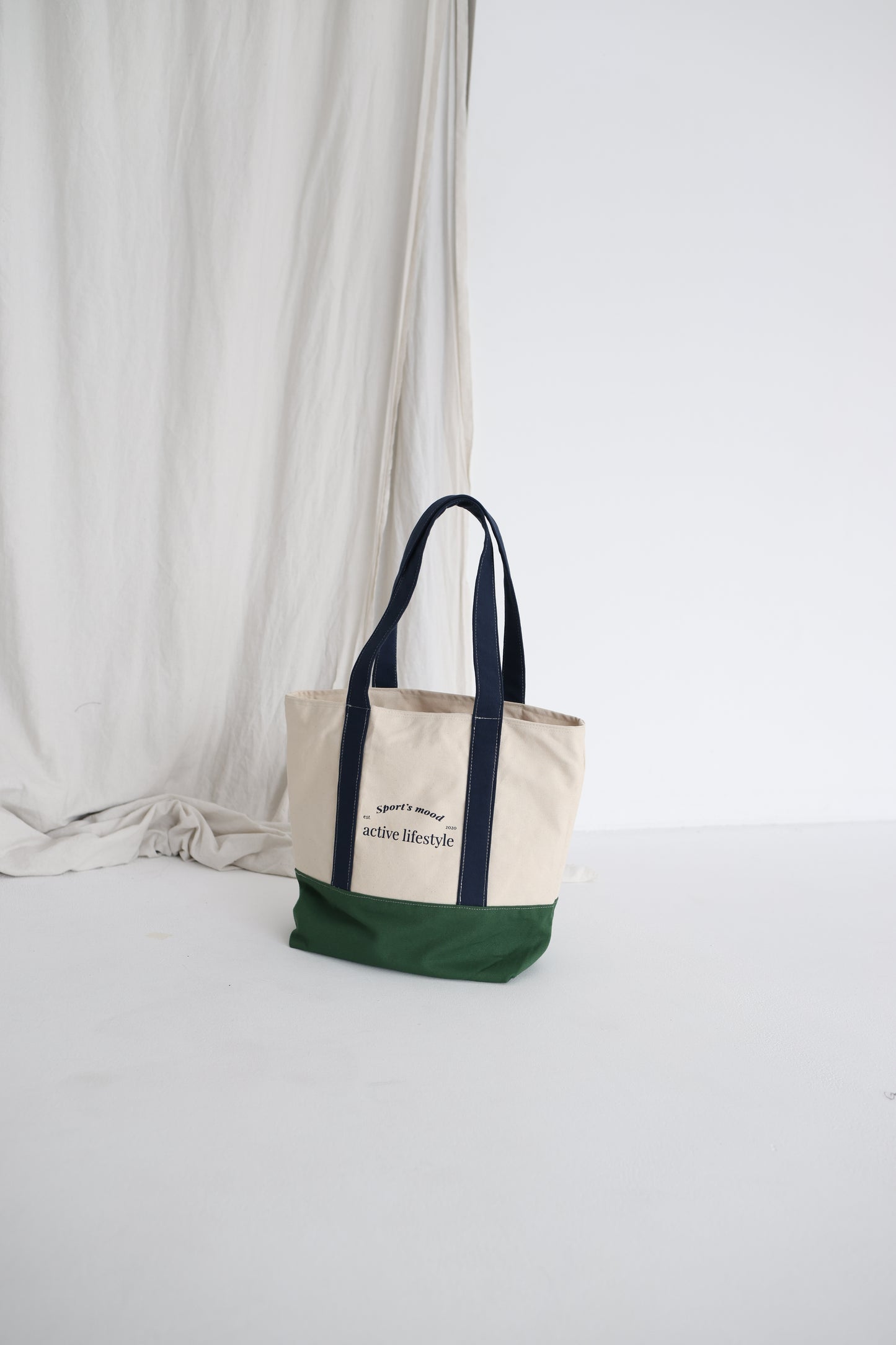 Active lifestyle tote bag • Mini