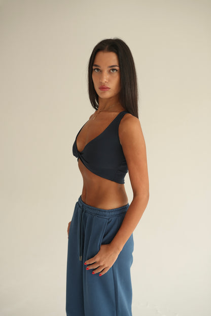 Dark blue twisted top