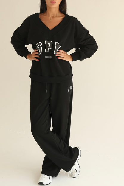 Black straight sweatpants